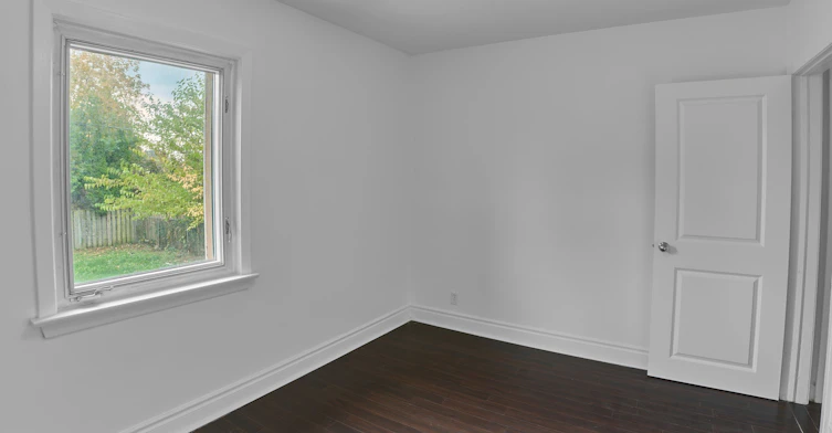 135 Regina Avenue, Toronto, ON, M6A 1R8 - 7