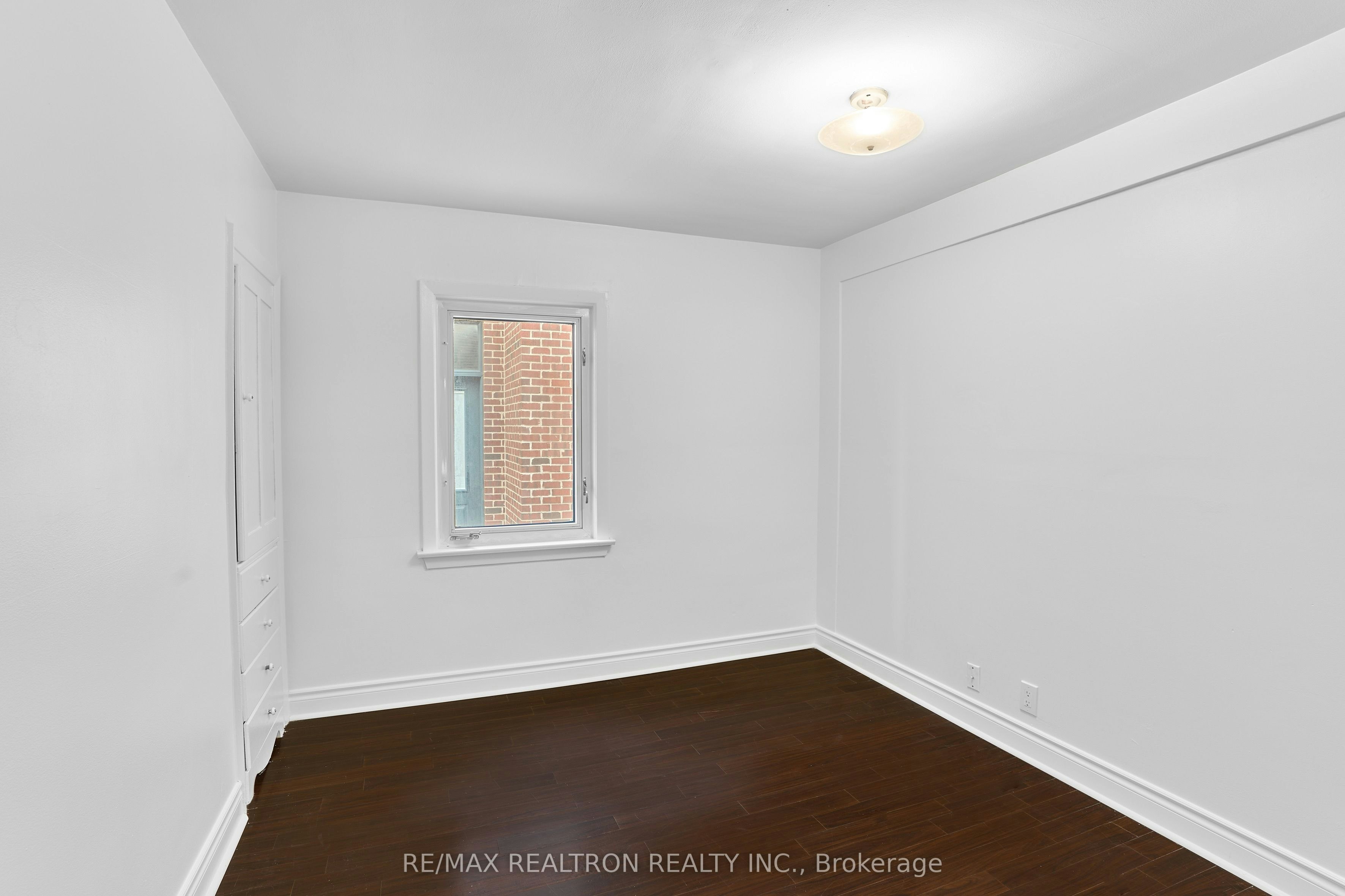 135 Regina Avenue, Toronto, ON, M6A 1R8 - 8