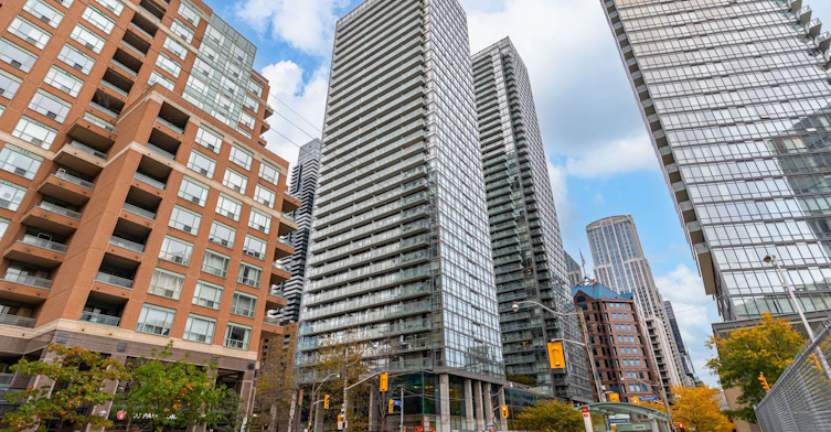 2709-37 Grosvenor Street, Toronto, ON, M4Y 3G5 - 2