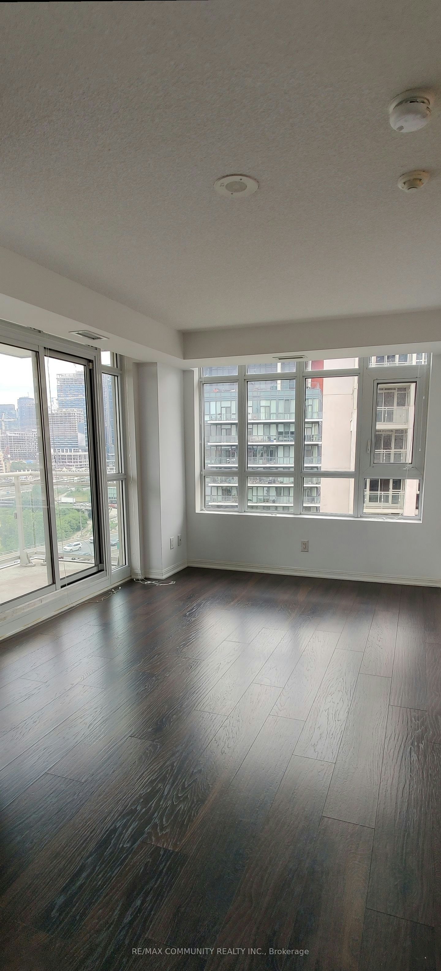 1919-35 Bastion Street, Toronto, ON, M5V 0C2 - 8