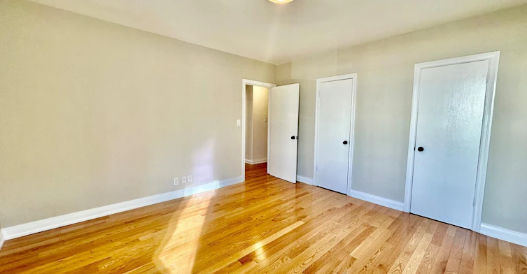 3-5 Warwick Avenue, Toronto, ON, M6C 1T5 - 10