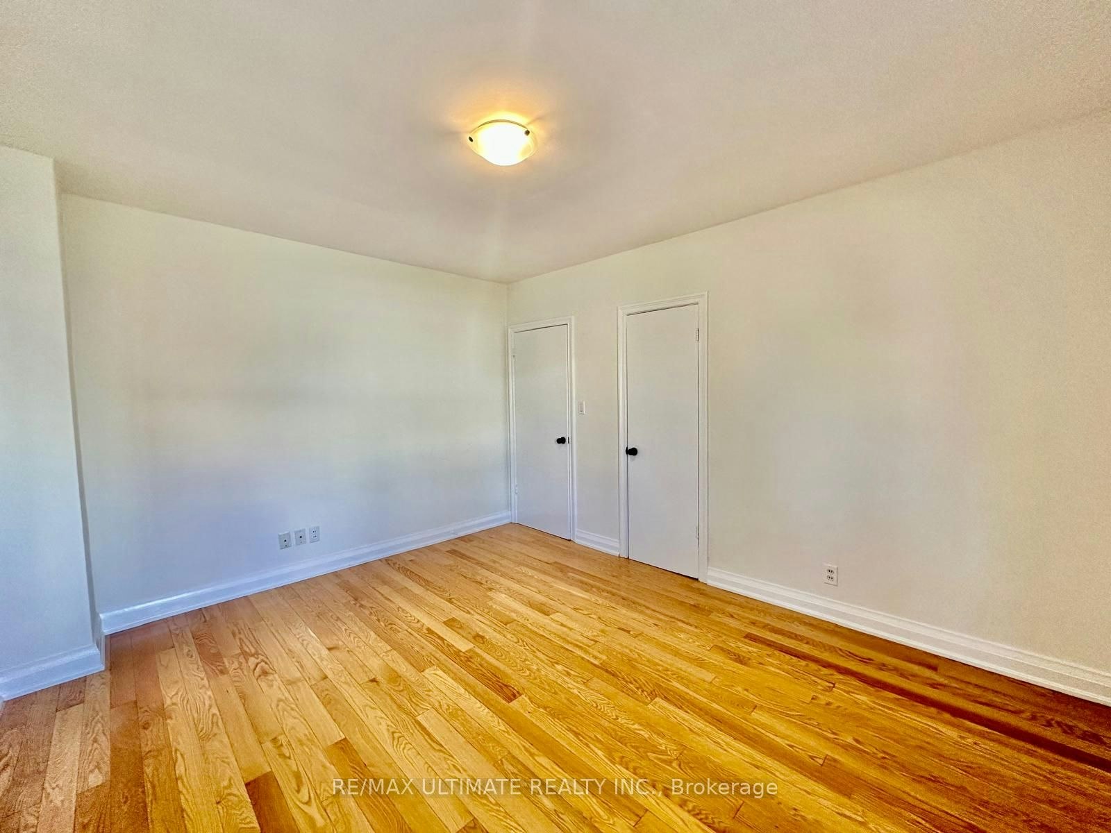 3-5 Warwick Avenue, Toronto, ON, M6C 1T5 - 12