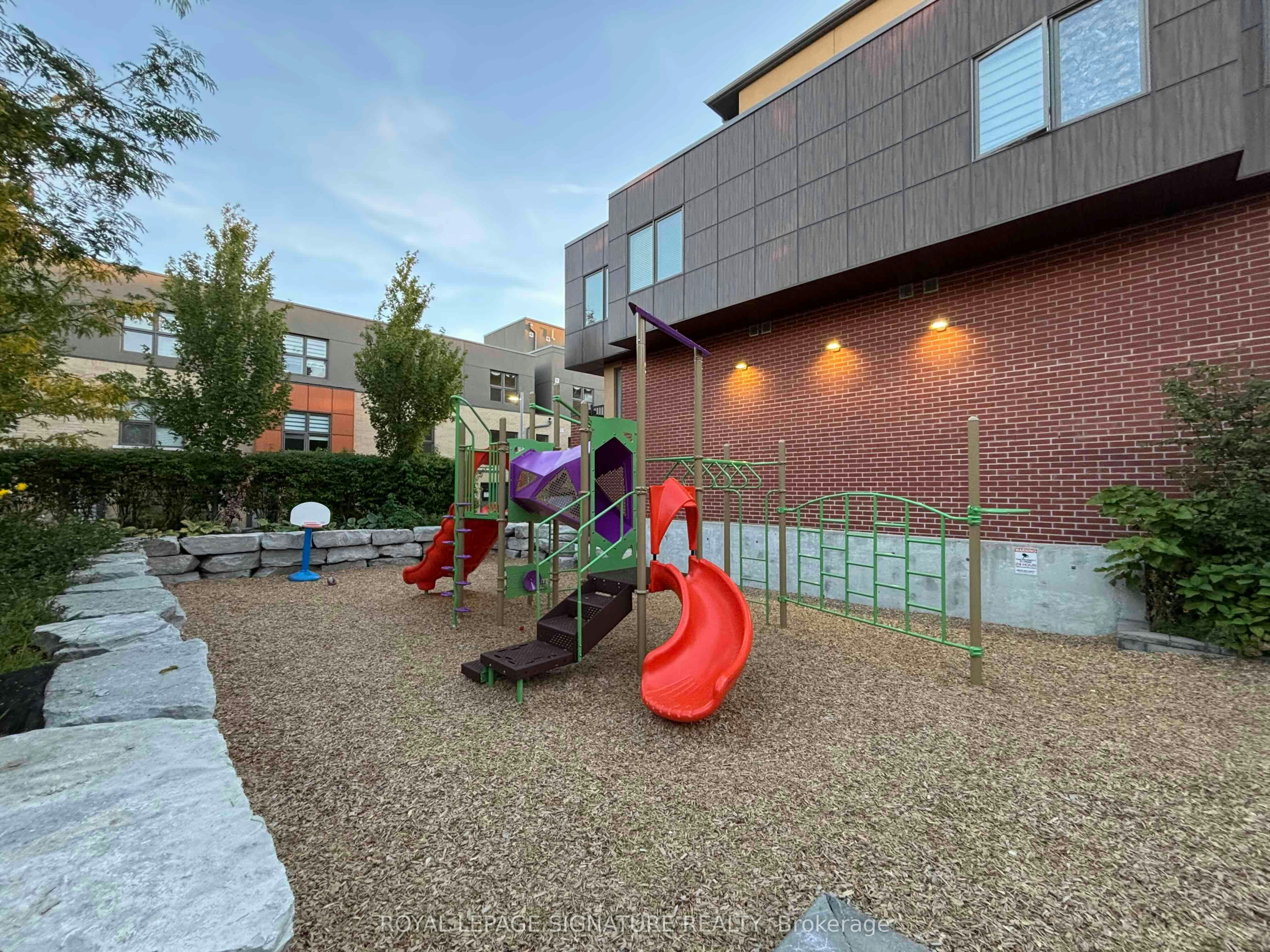 1B Clintwood Gate, Toronto, ON, M3A 0A8 - 23
