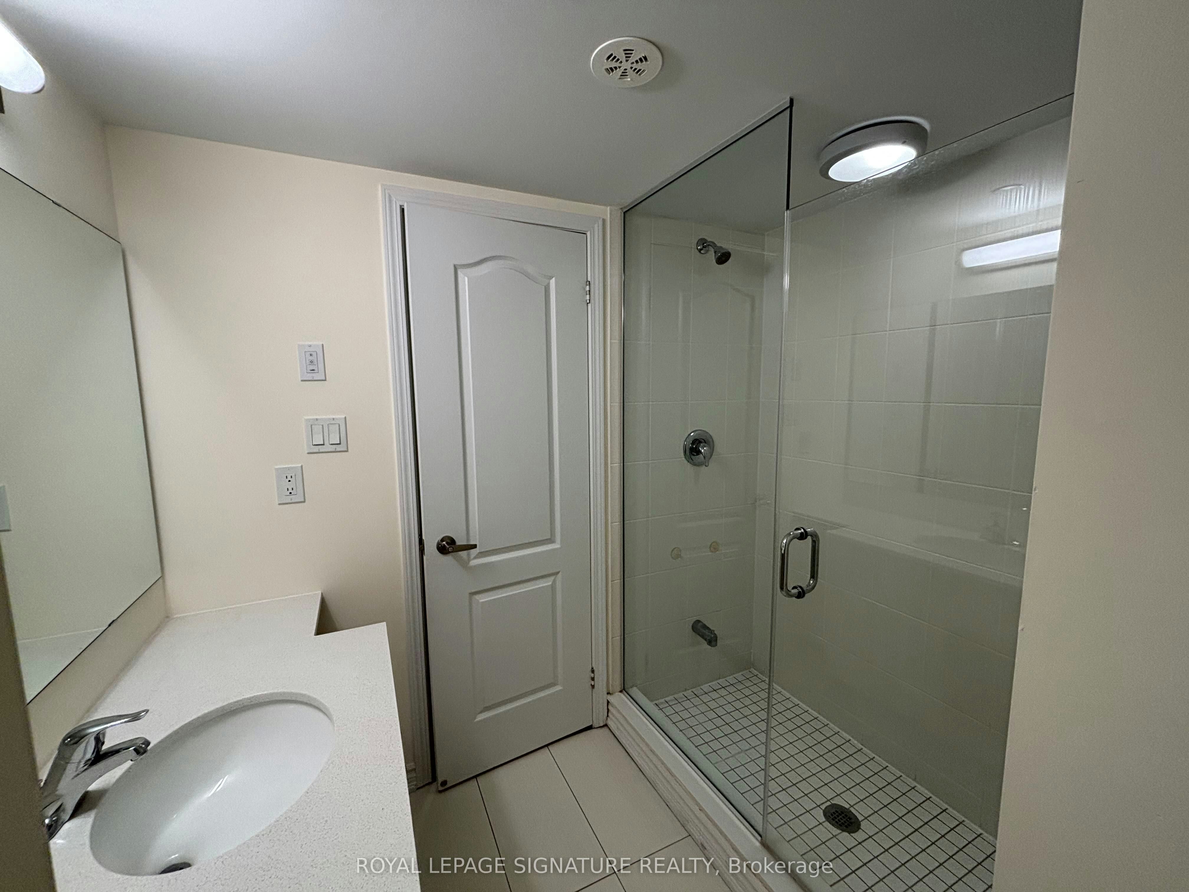 1B Clintwood Gate, Toronto, ON, M3A 0A8 - 12