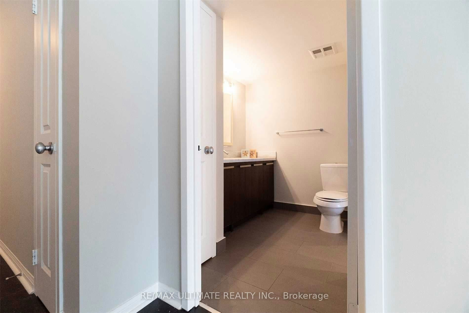 401-11 St Joseph Street, Toronto, ON, M4Y 3G4 - 12