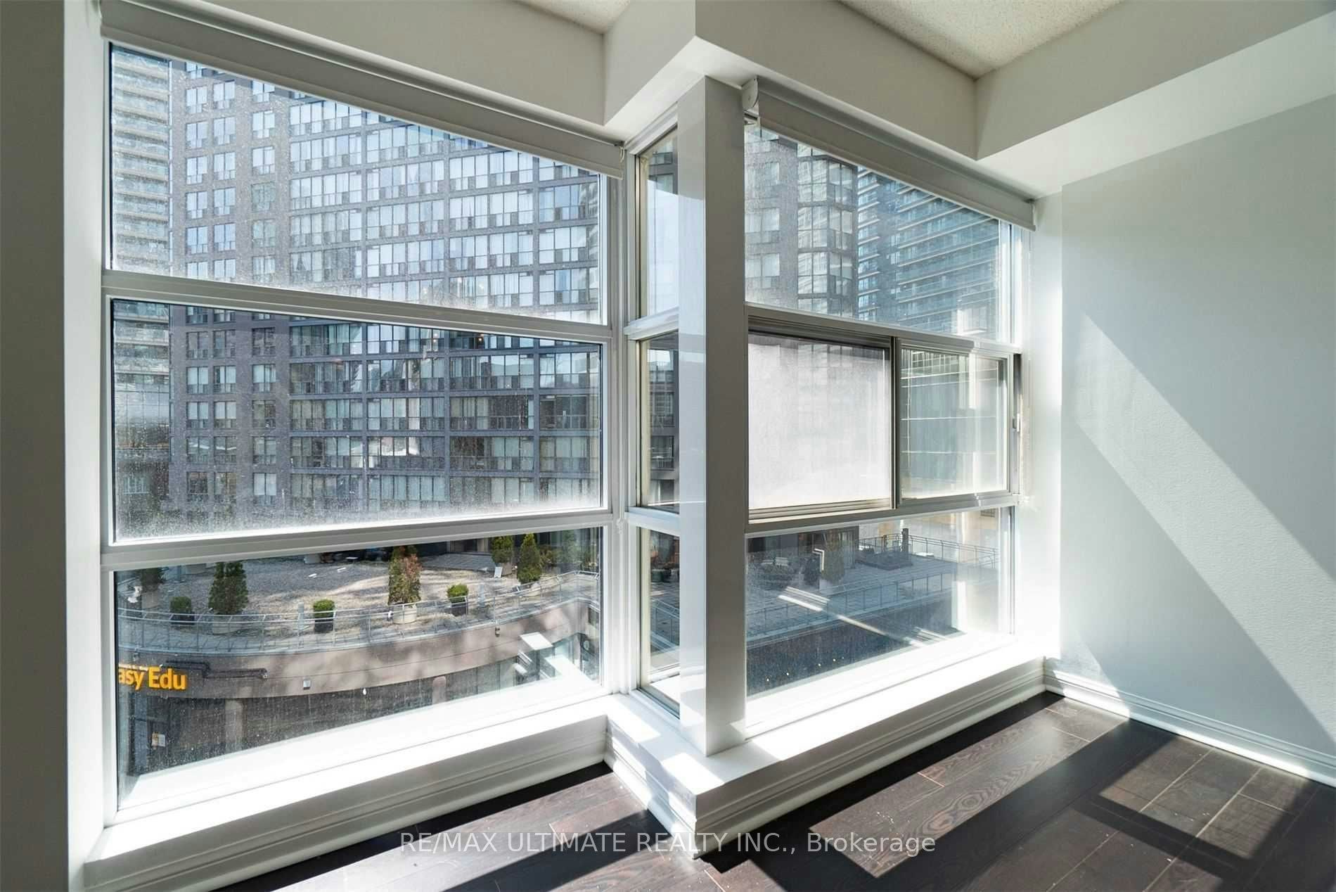 401-11 St Joseph Street, Toronto, ON, M4Y 3G4 - 3