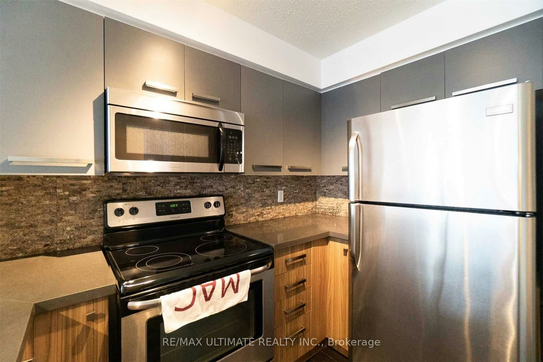 401-11 St Joseph Street, Toronto, ON, M4Y 3G4 - 8