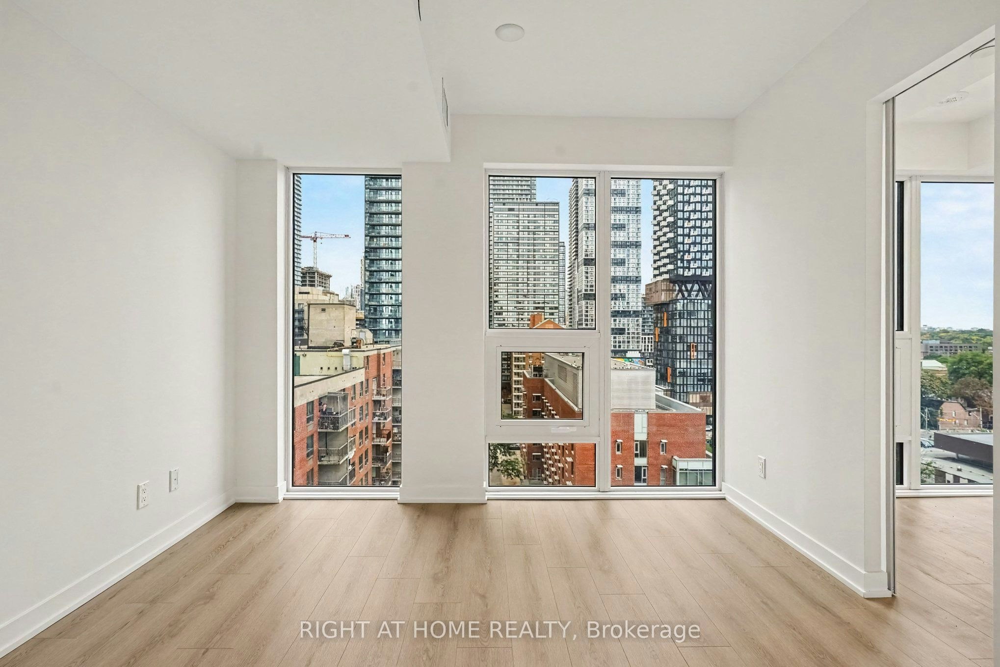 1203-100 Queen Street E, Toronto, ON, M5C 0B5 - 2