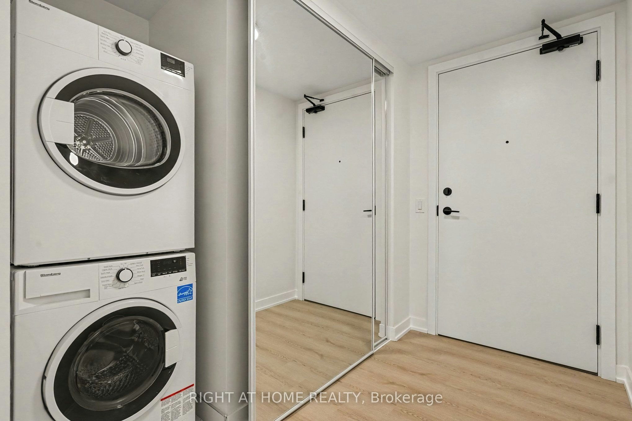 1203-100 Queen Street E, Toronto, ON, M5C 0B5 - 15