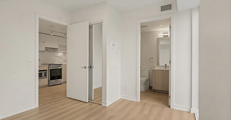 1203-100 Queen Street E, Toronto, ON, M5C 0B5 - 8