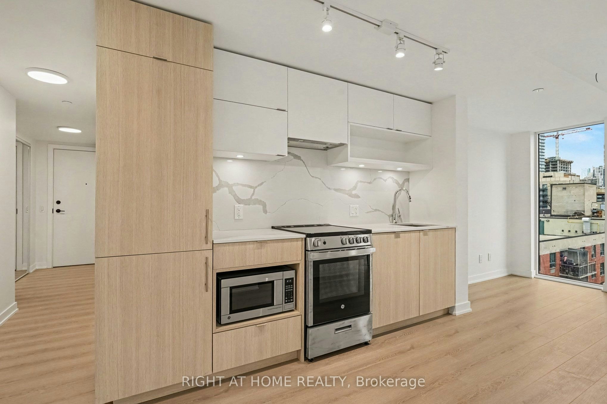 1203-100 Queen Street E, Toronto, ON, M5C 0B5 - 6