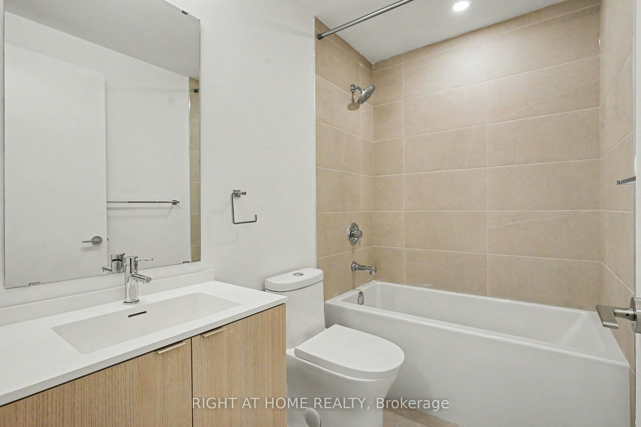 3009-100 Queen Street E, Toronto, ON, M5C 0B5 - 14