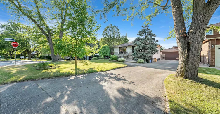 446 Ruth Avenue, Toronto, ON, M2M 2J3 - 3