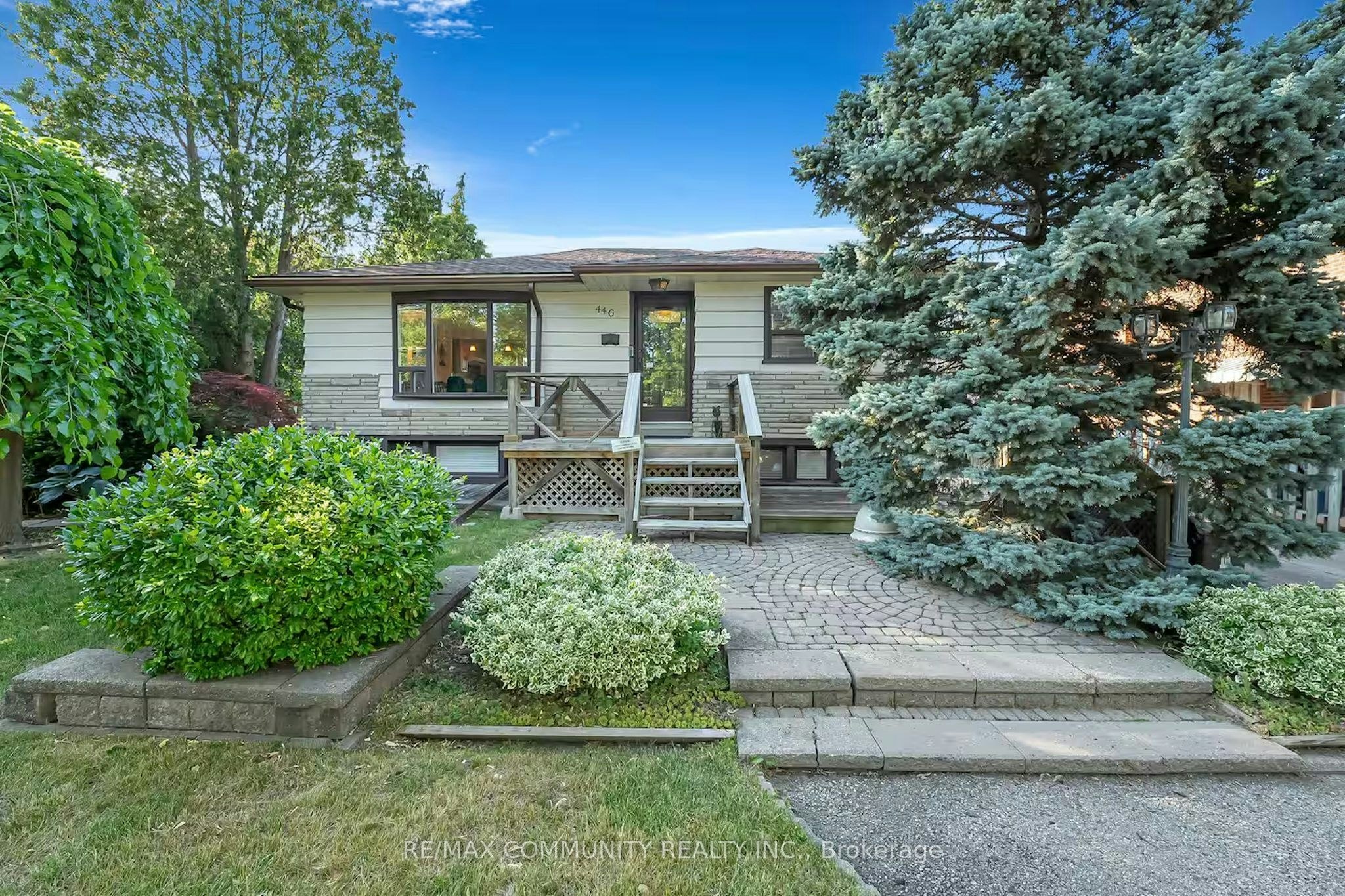 446 Ruth Avenue, Toronto, ON, M2M 2J3