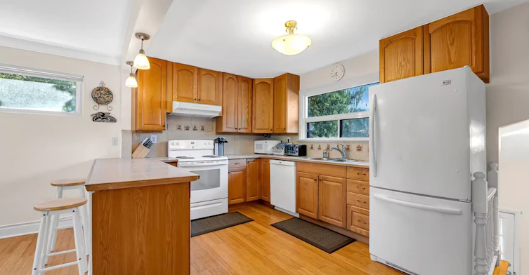 446 Ruth Avenue, Toronto, ON, M2M 2J3 - 8