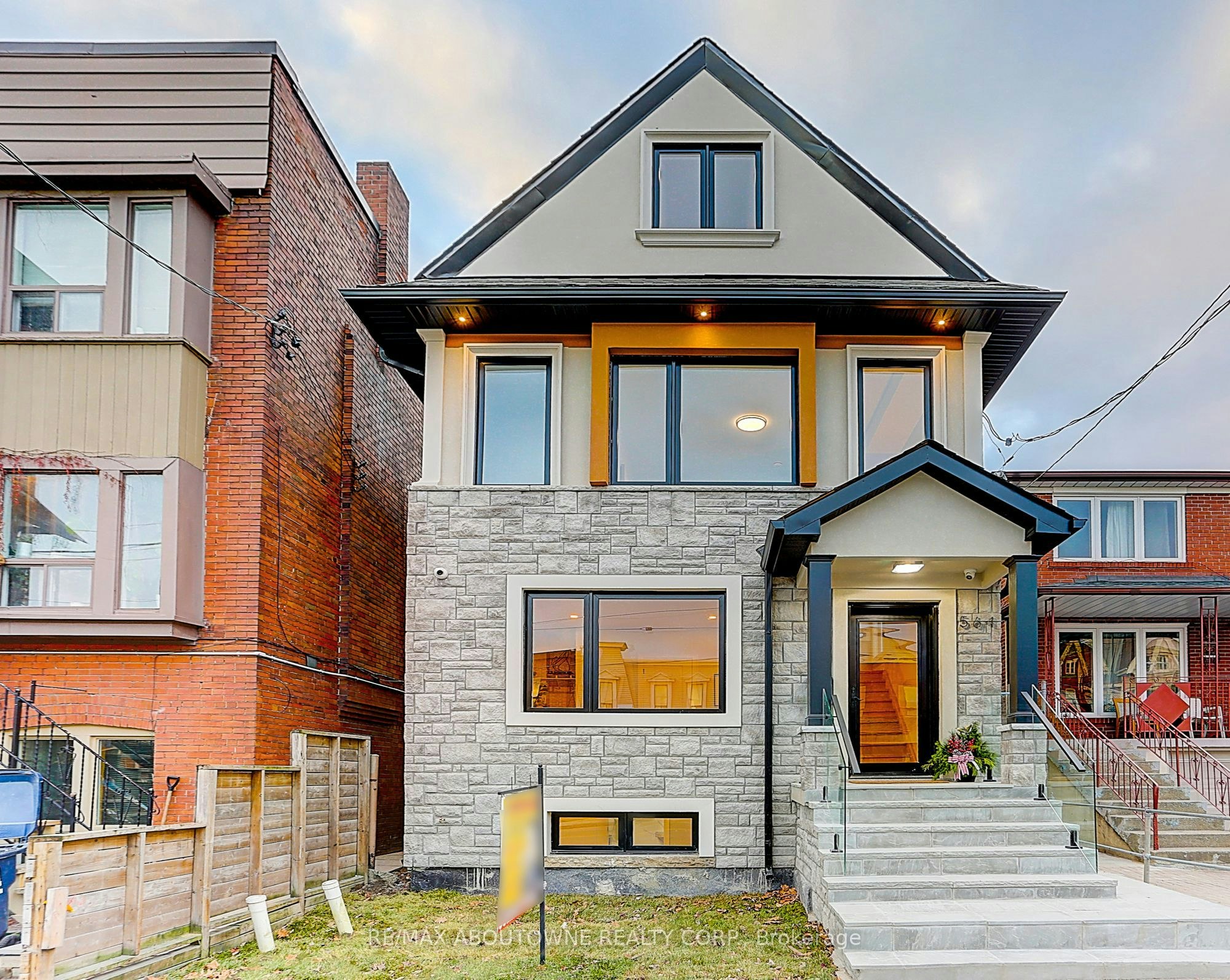 564 Dufferin Street, Toronto, ON, M6K 2A9