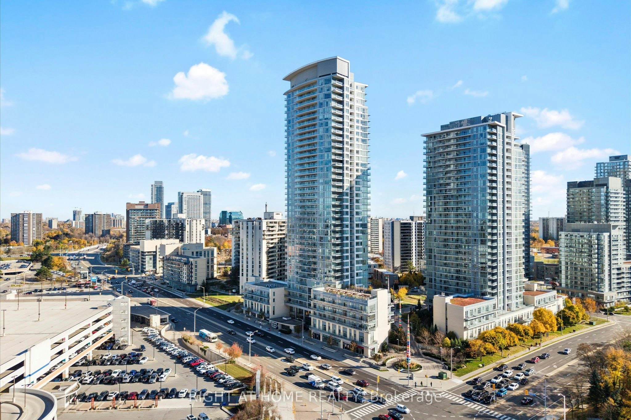 217-70 Forest Manor Road, Toronto, ON, M2J 0A9