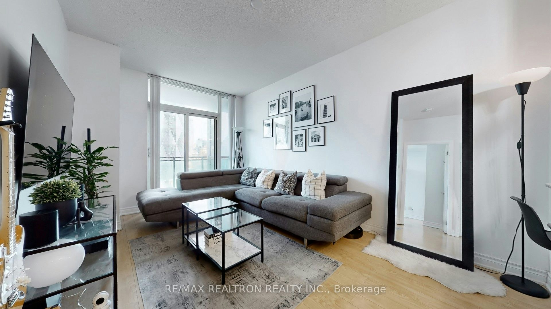 2104-18 Harbour Street, Toronto, ON, M5J 2Z6 - 6