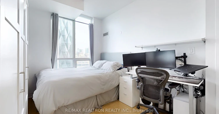 2104-18 Harbour Street, Toronto, ON, M5J 2Z6 - 14