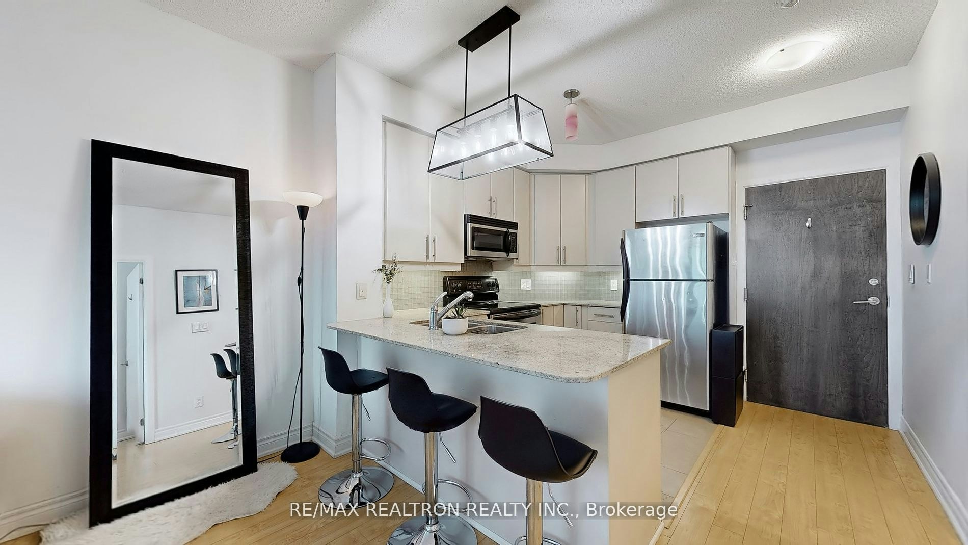 2104-18 Harbour Street, Toronto, ON, M5J 2Z6 - 10