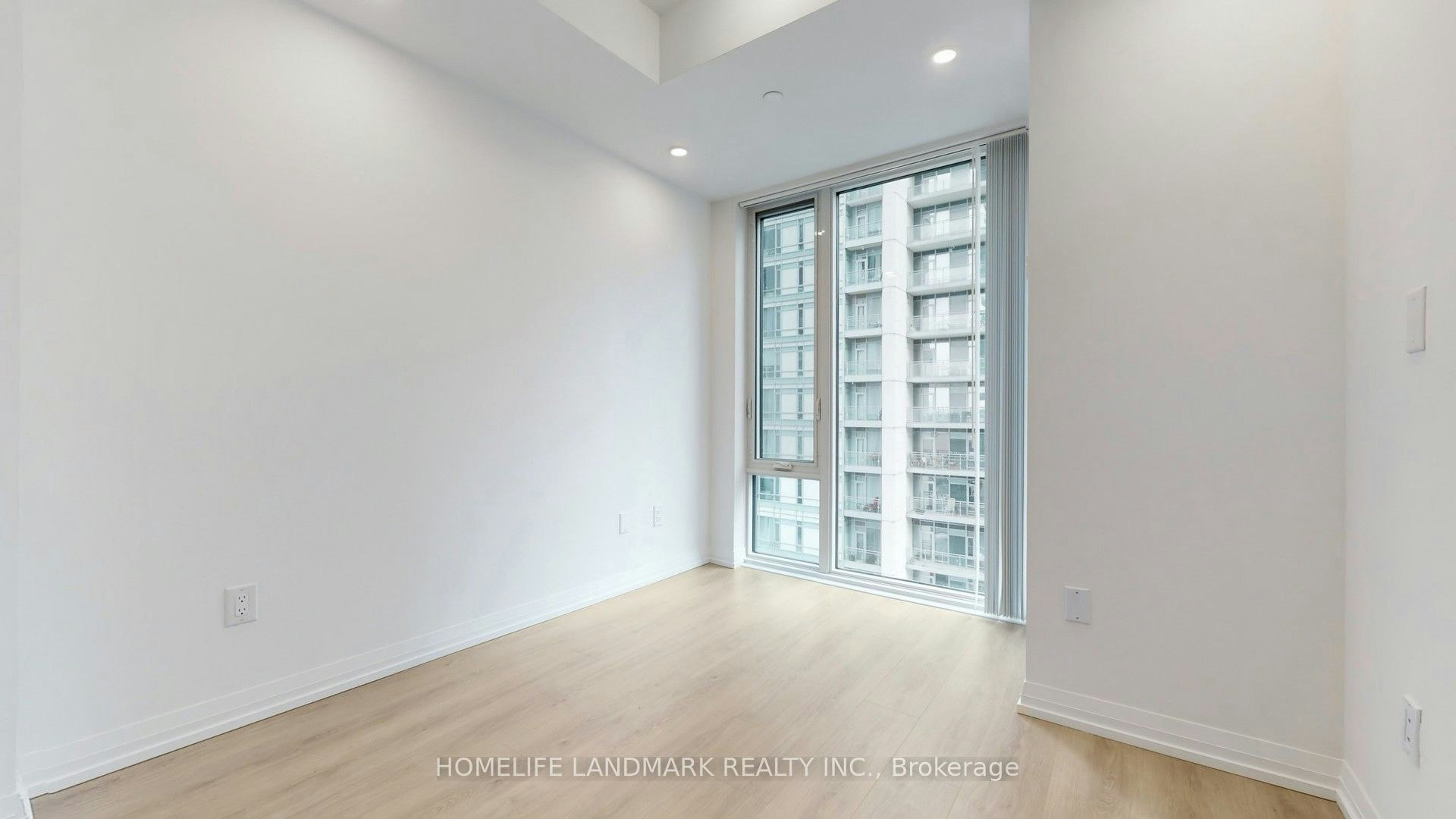 2207-8 Widmer Street, Toronto, ON, M5V 0W6 - 9