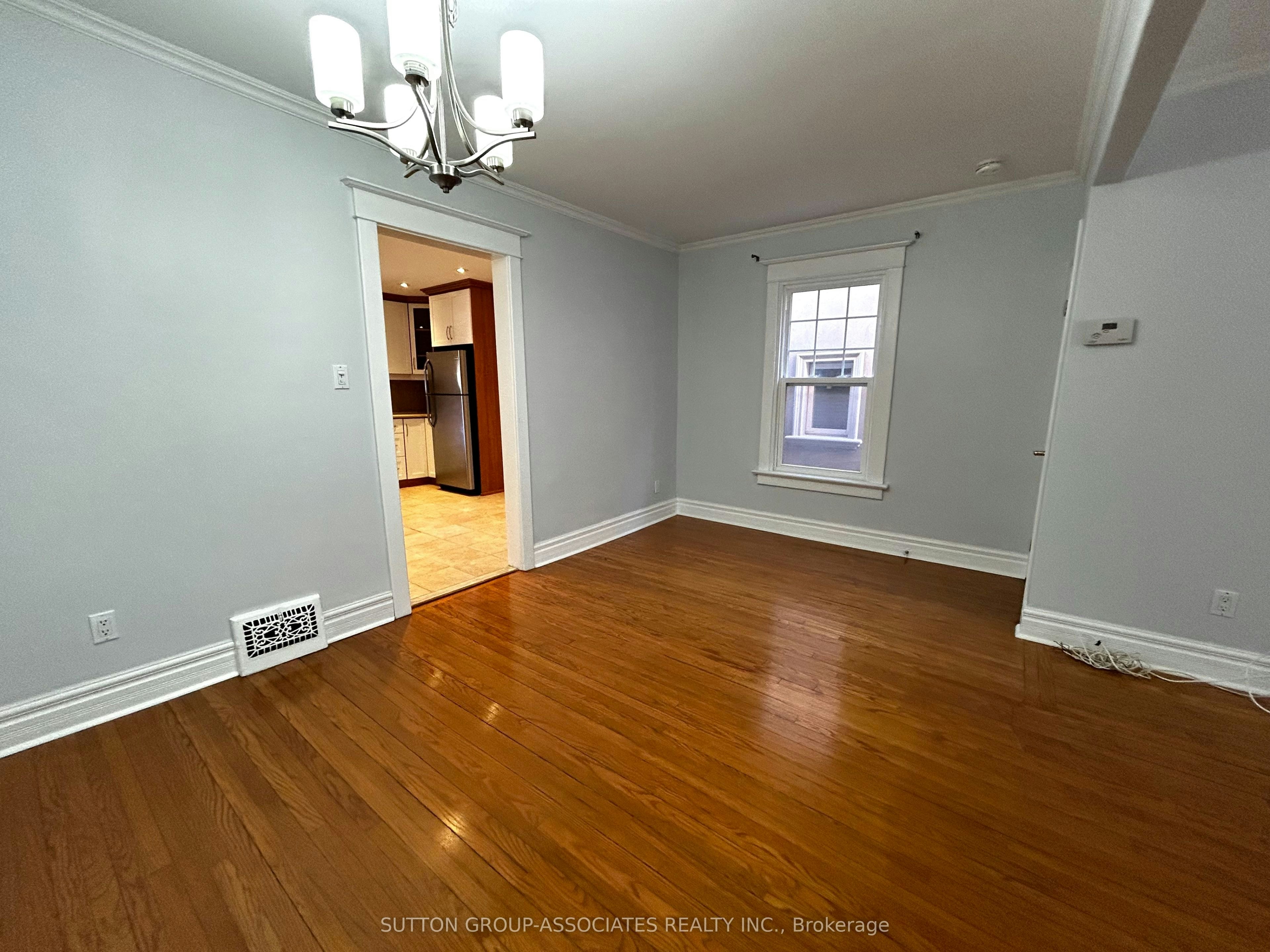 129 Kenwood Avenue, Toronto, ON, M6C 2S4 - 5