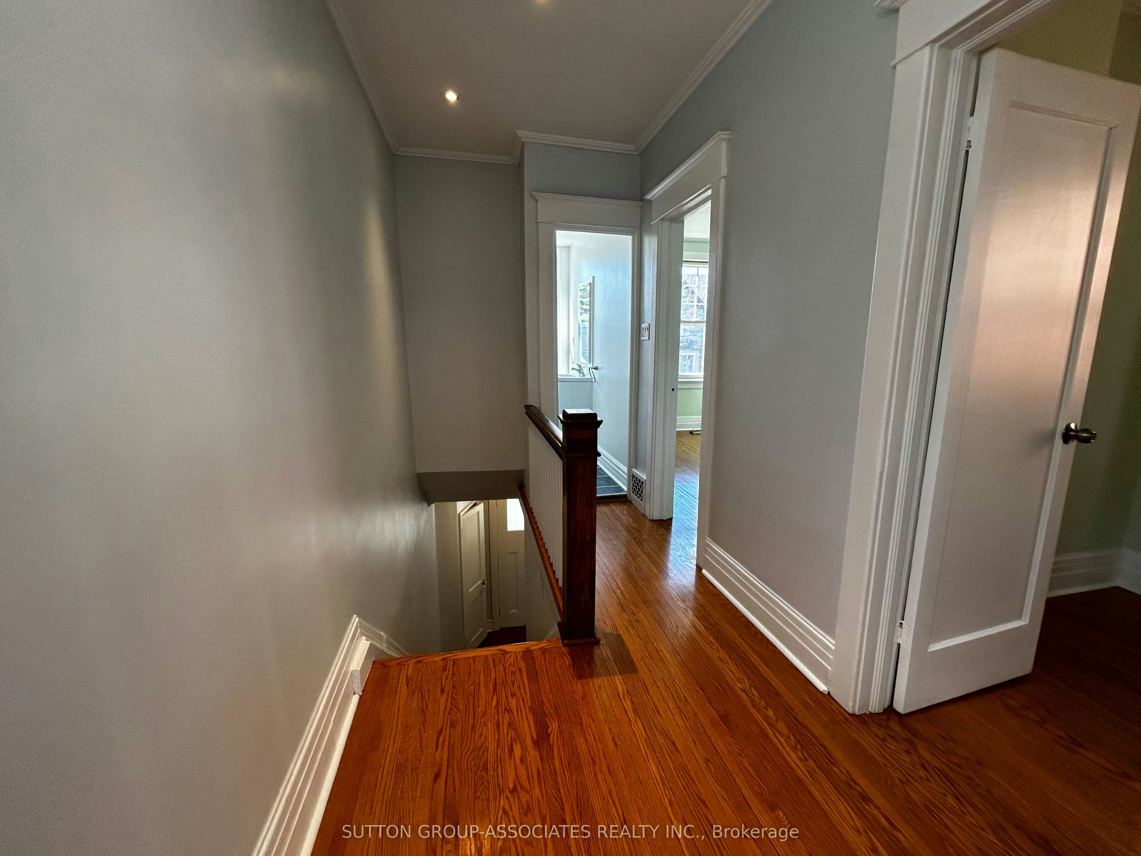 129 Kenwood Avenue, Toronto, ON, M6C 2S4 - 9