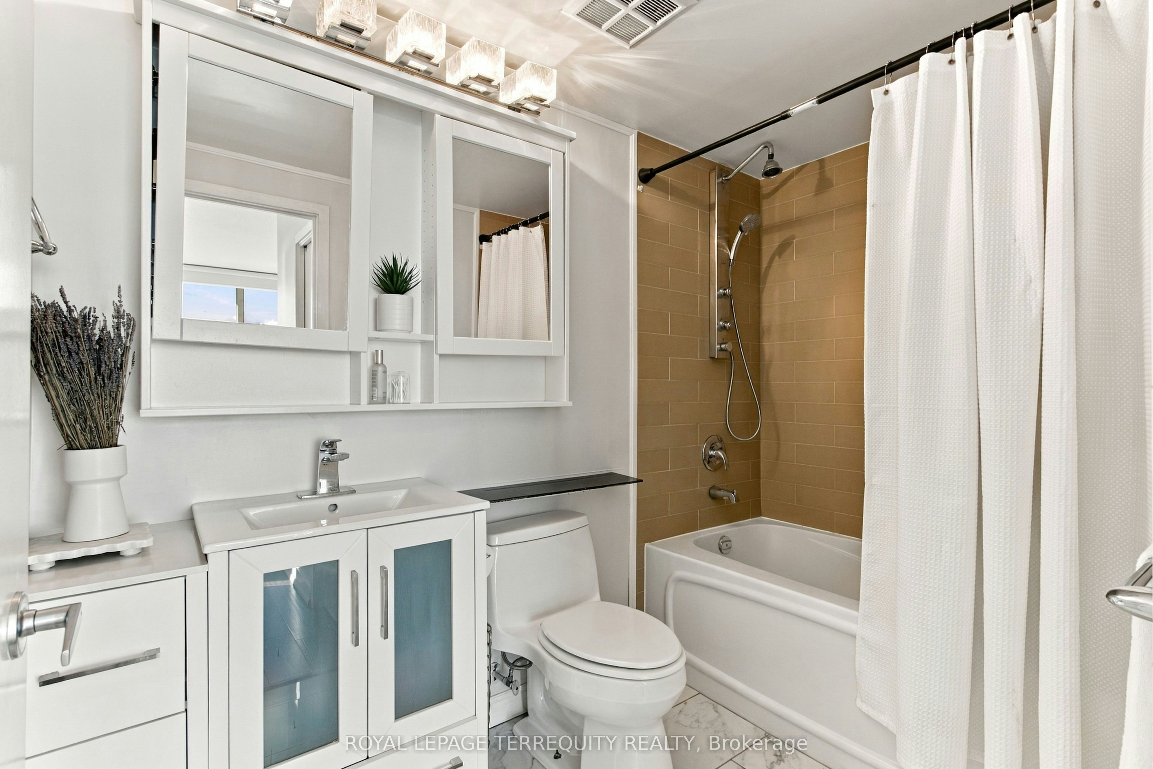 4512-35 Mariner Terrace, Toronto, ON, M5V 3V9 - 22