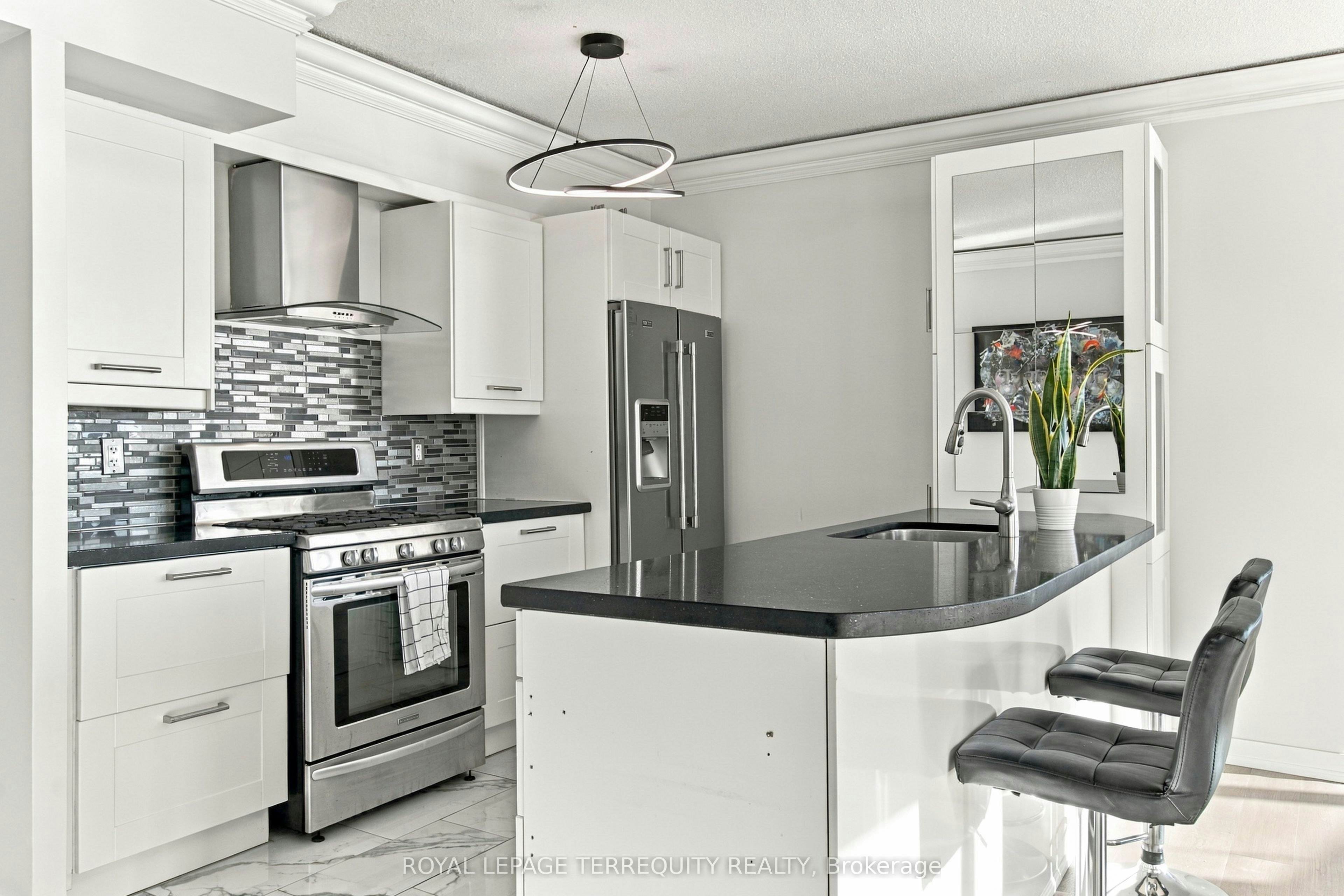 4512-35 Mariner Terrace, Toronto, ON, M5V 3V9 - 14