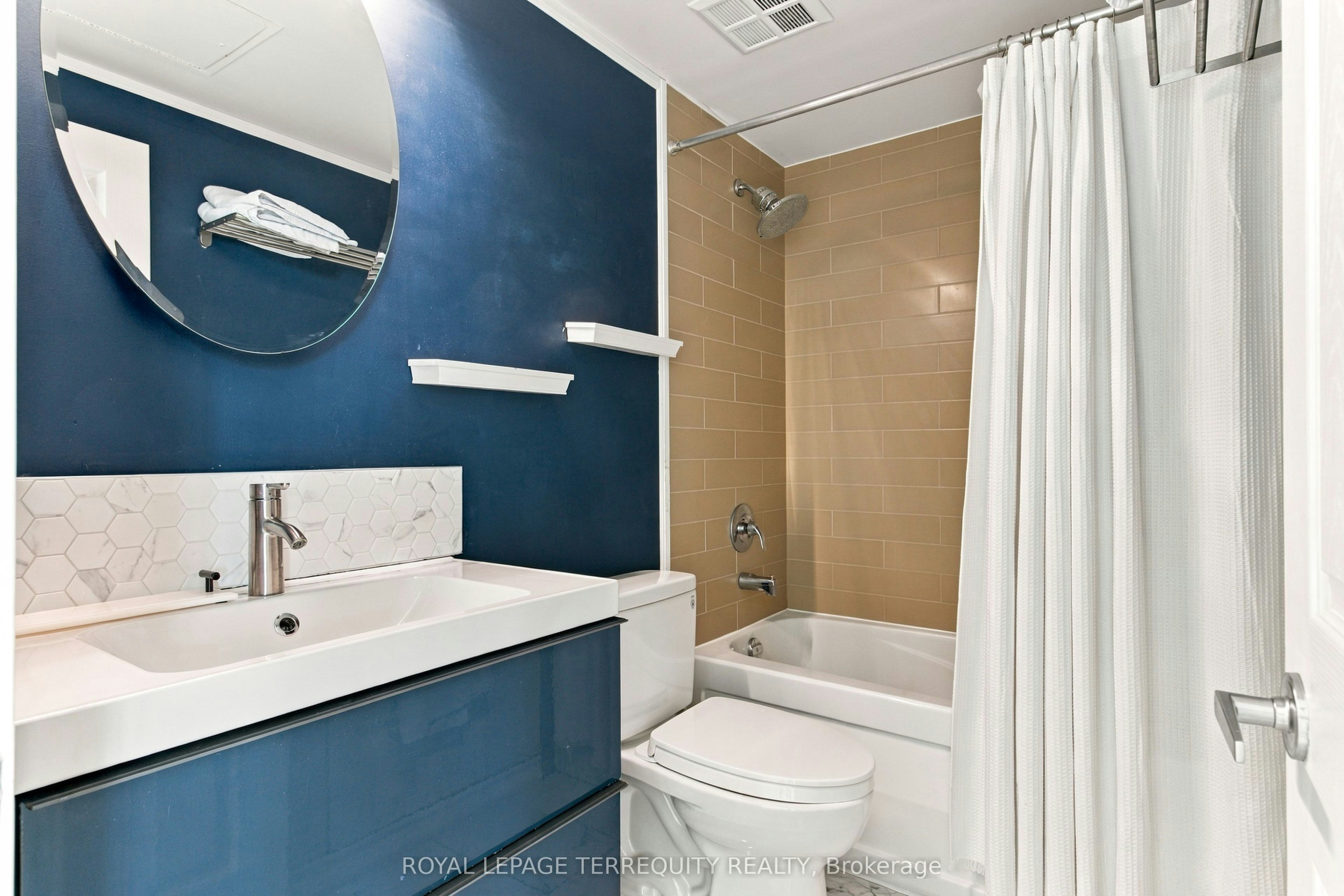 4512-35 Mariner Terrace, Toronto, ON, M5V 3V9 - 25
