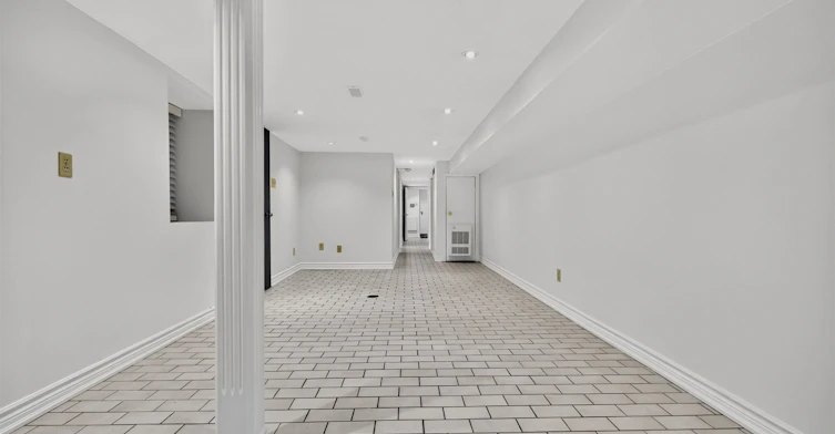 Lower-722 Dufferin Street, Toronto, ON, M6K 2B7 - 21