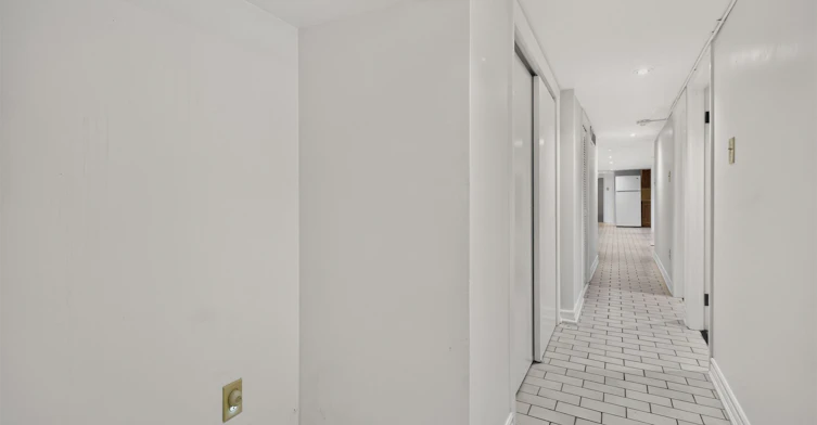 Lower-722 Dufferin Street, Toronto, ON, M6K 2B7 - 5