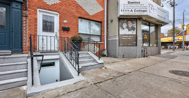 Lower-722 Dufferin Street, Toronto, ON, M6K 2B7 - 2