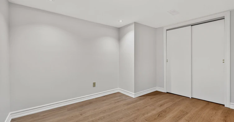 Lower-722 Dufferin Street, Toronto, ON, M6K 2B7 - 15