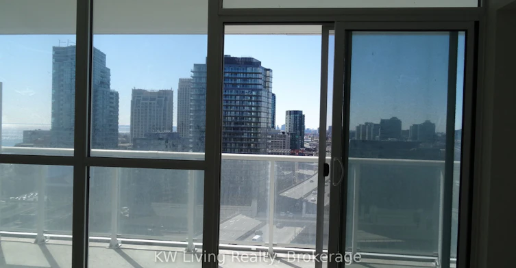 2109-75 Queens Wharf Road, Toronto, ON, M5V 0J8 - 3