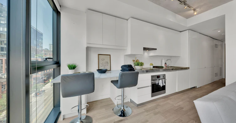 625-629 King Street, Toronto, ON, M5V 1M5 - 9
