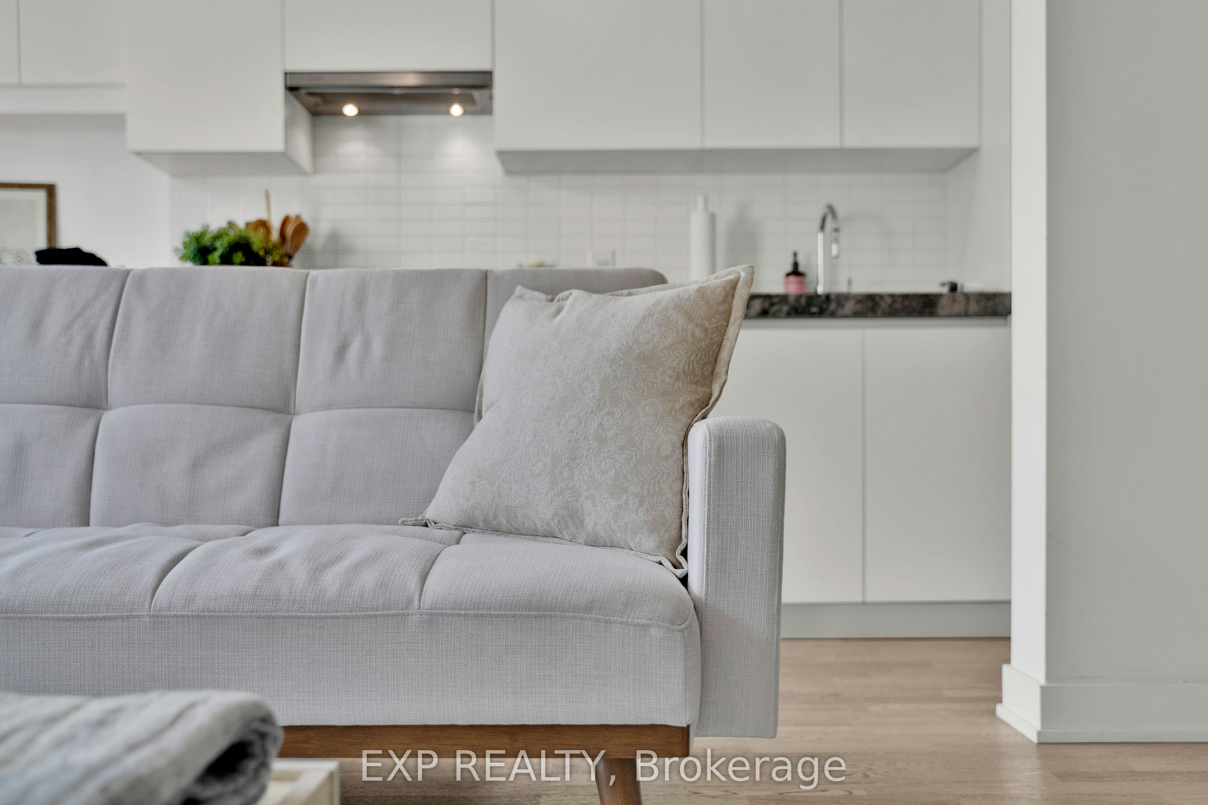 625-629 King Street, Toronto, ON, M5V 1M5 - 14
