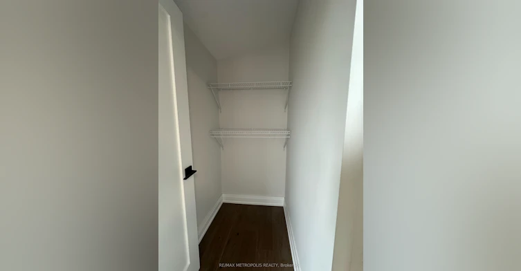 2&3 floor-94 Saint Clarens Avenue, Toronto, ON, M6K 2S5 - 3