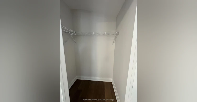 2&3 floor-94 Saint Clarens Avenue, Toronto, ON, M6K 2S5 - 6