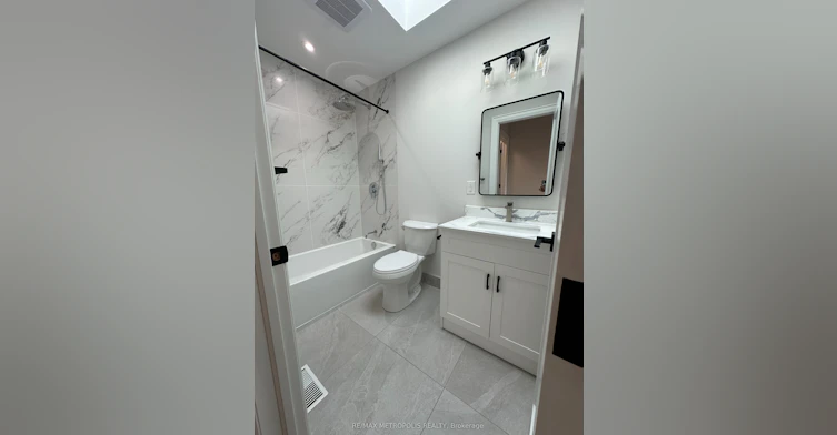 2&3 floor-94 Saint Clarens Avenue, Toronto, ON, M6K 2S5 - 10
