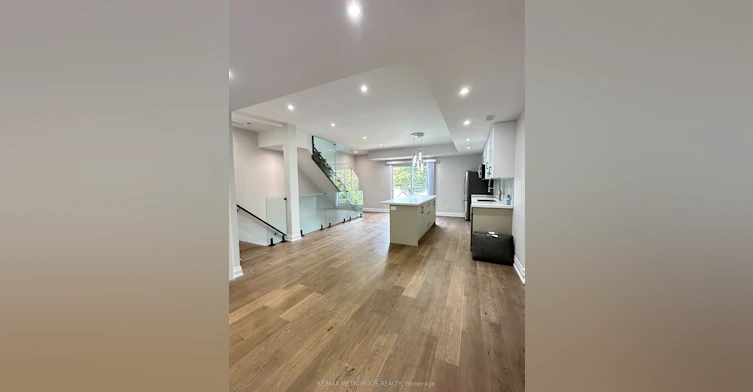 2&3 floor-94 Saint Clarens Avenue, Toronto, ON, M6K 2S5 - 9
