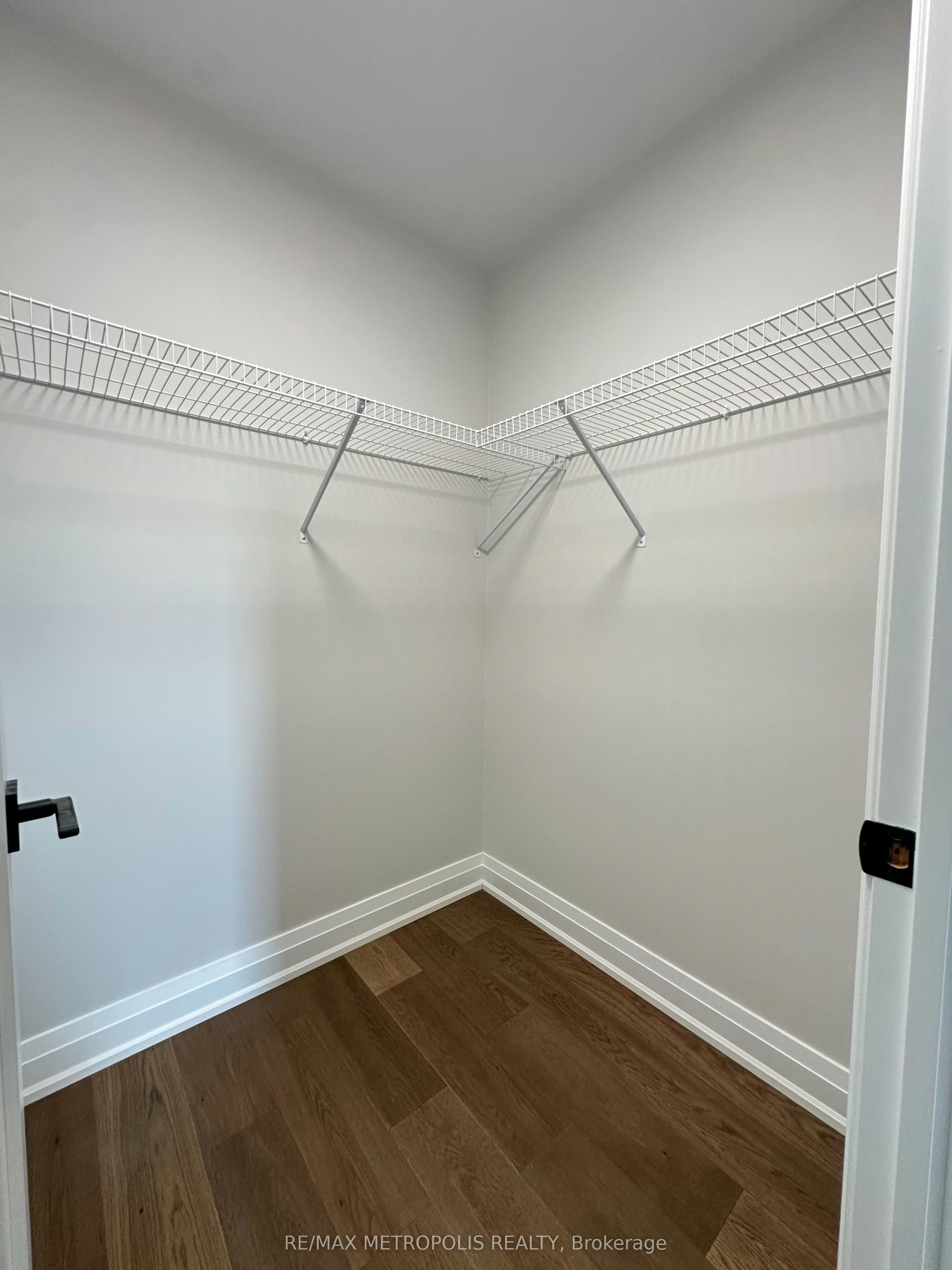 2&3 floor-94 Saint Clarens Avenue, Toronto, ON, M6K 2S5 - 8