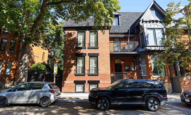 489 Ontario Street