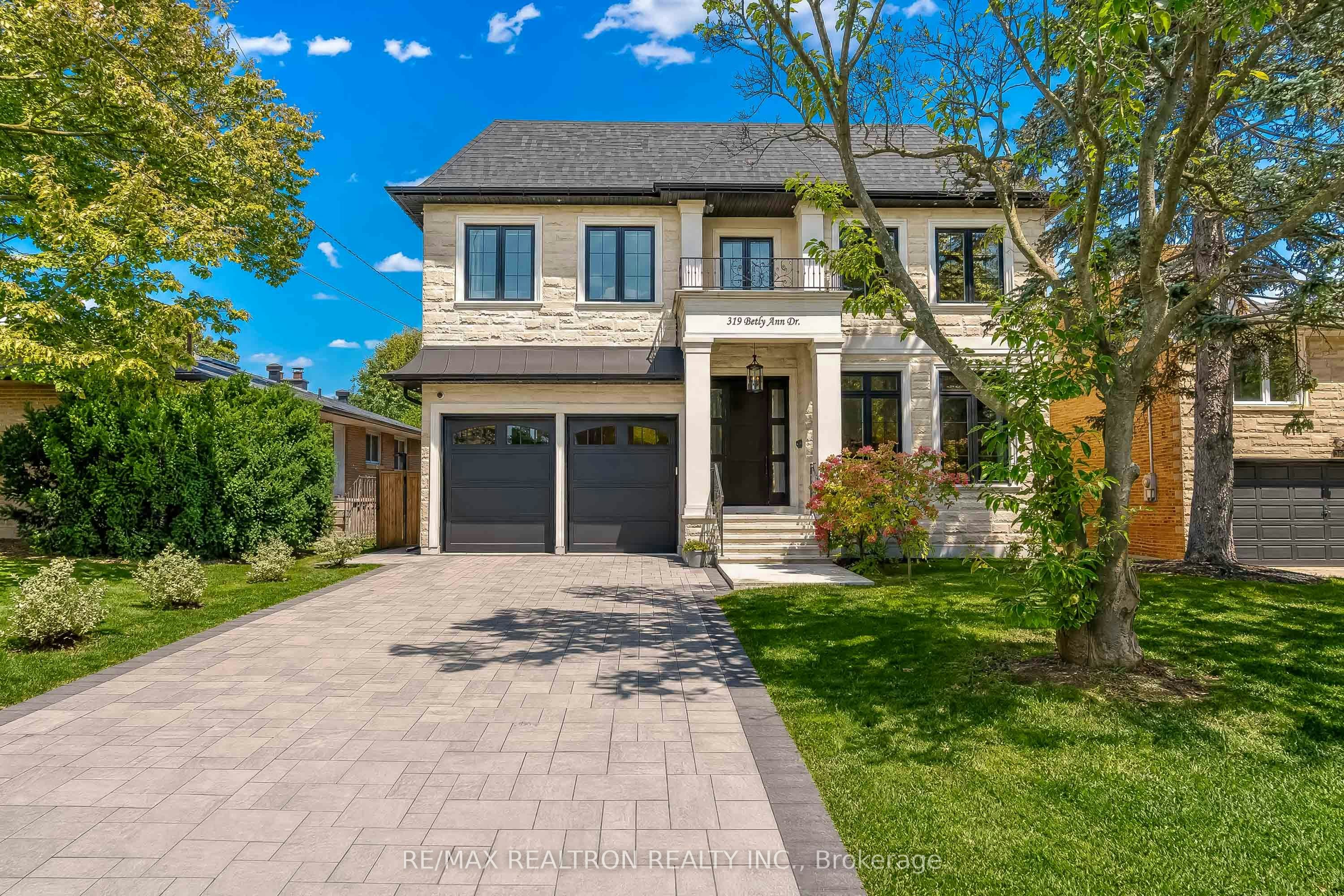 319 Betty Ann Drive, Toronto, ON, M2R 1B4