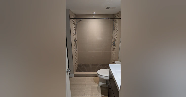 59A-39 Tecumseth Street, Toronto, ON, M5V 2X6 - 9