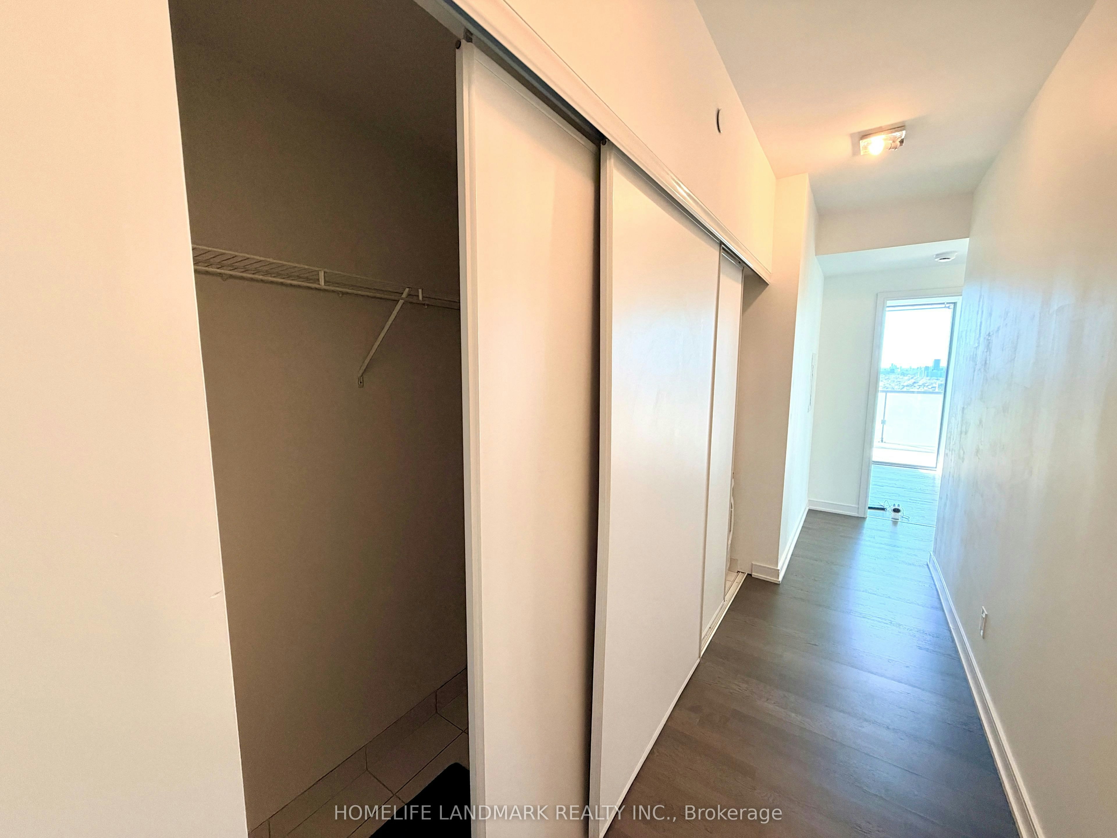 2407-57 St Joseph Street, Toronto, ON, M5S 0C5 - 5