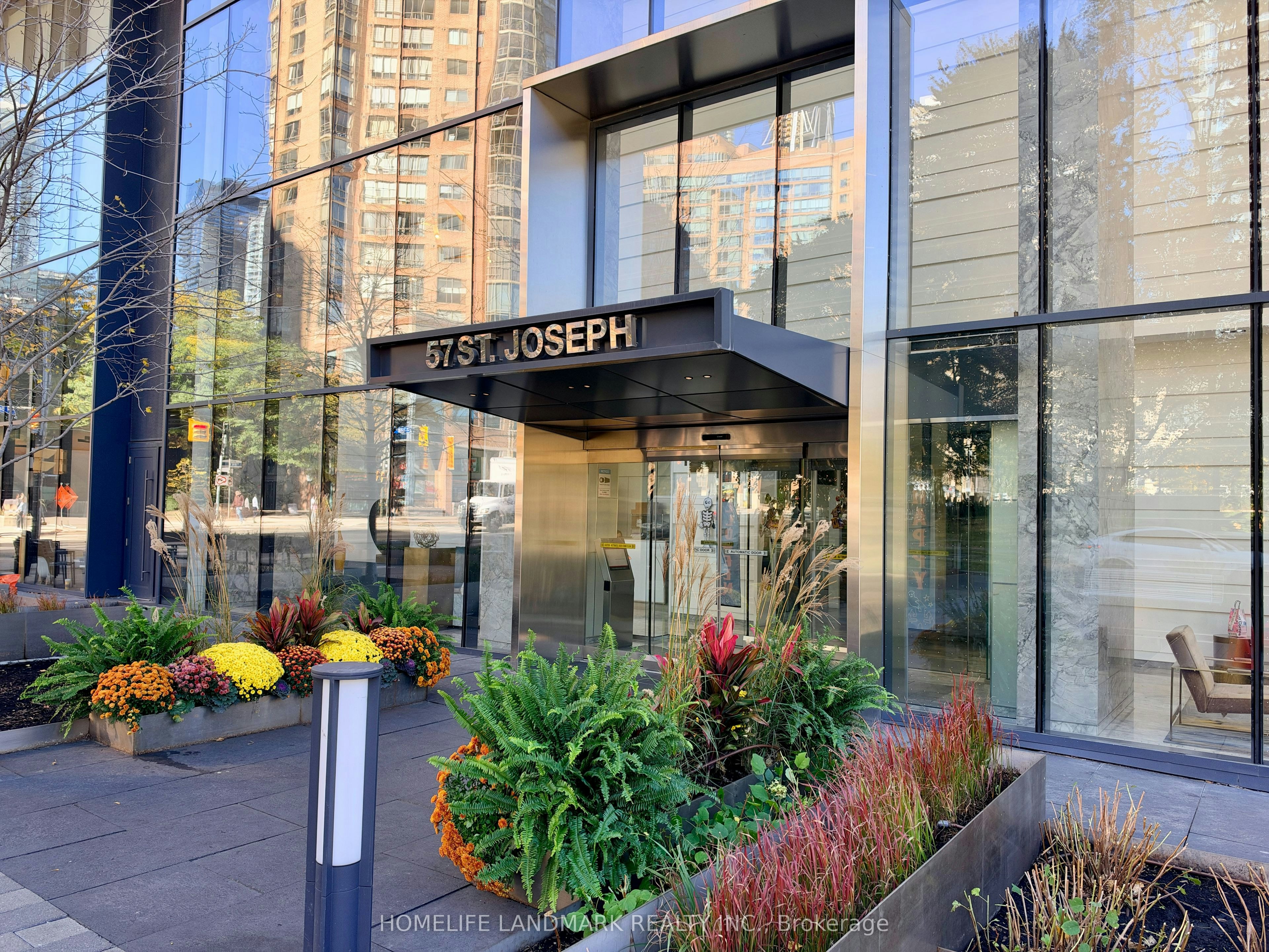2407-57 St Joseph Street, Toronto, ON, M5S 0C5 - 3