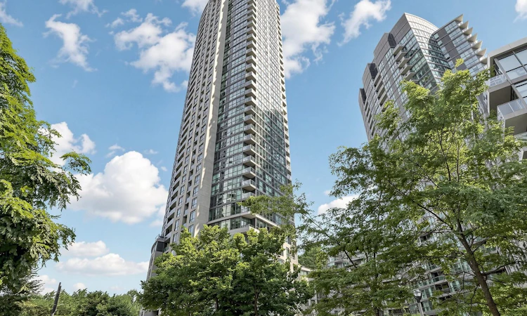 1009-219 Fort York Boulevard