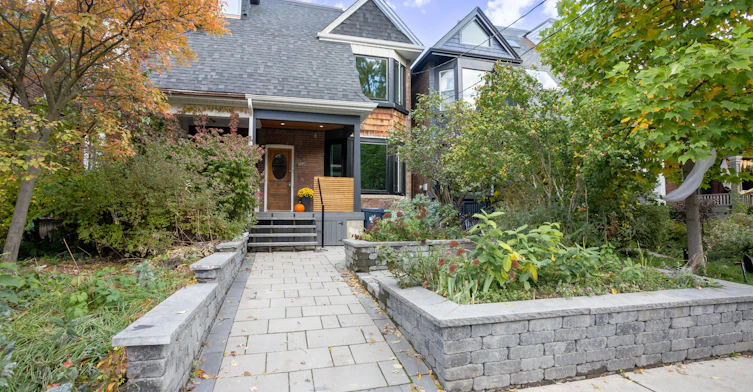 Lower-231 Havelock Street, Toronto, ON, M6H 3B8