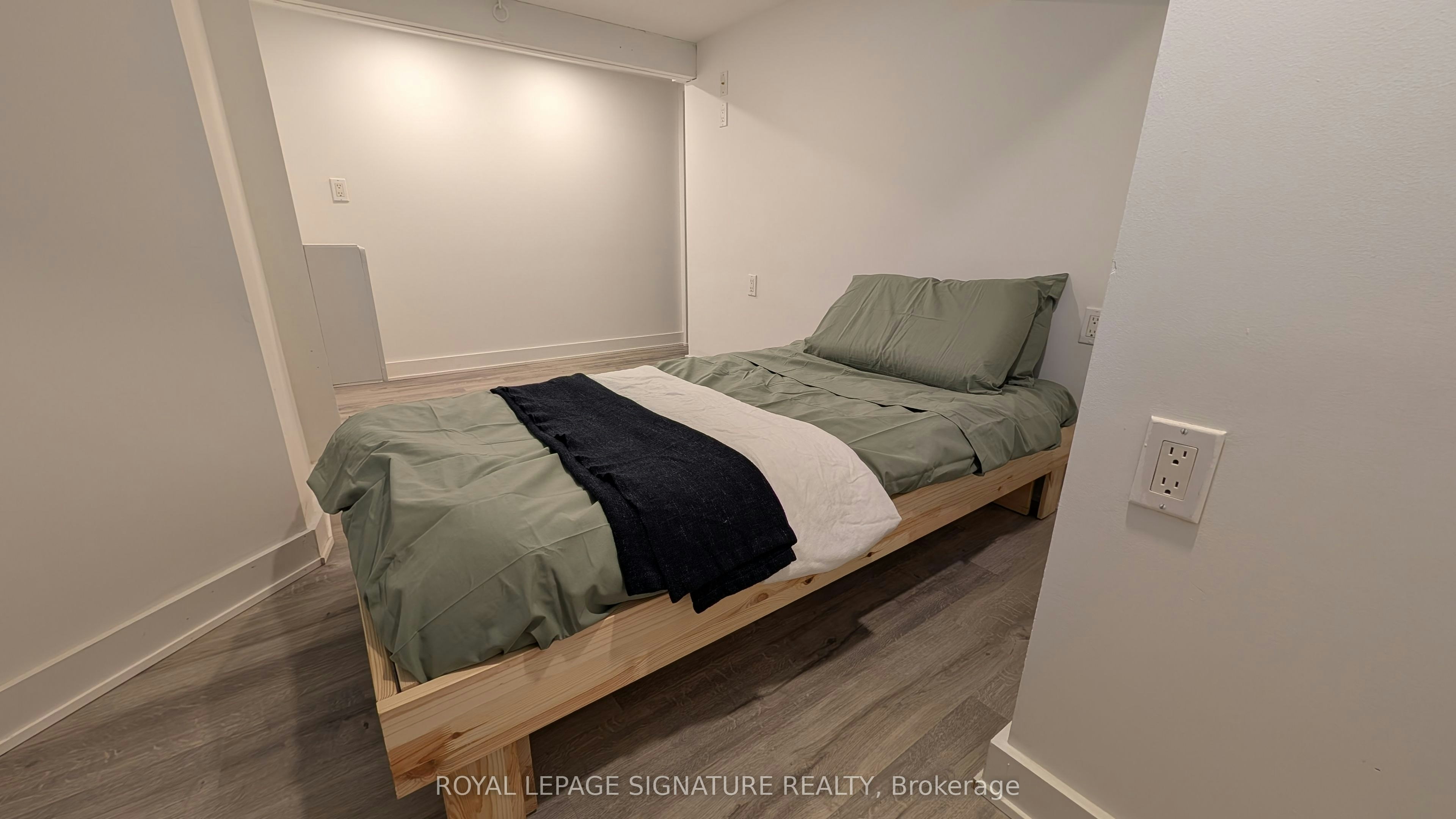 Lower-231 Havelock Street, Toronto, ON, M6H 3B8 - 10